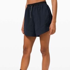 NWT Size 8 Lululemon High Rise Navy Blue Evergreen Shorts